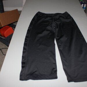 Black Danskins Capris Size Small